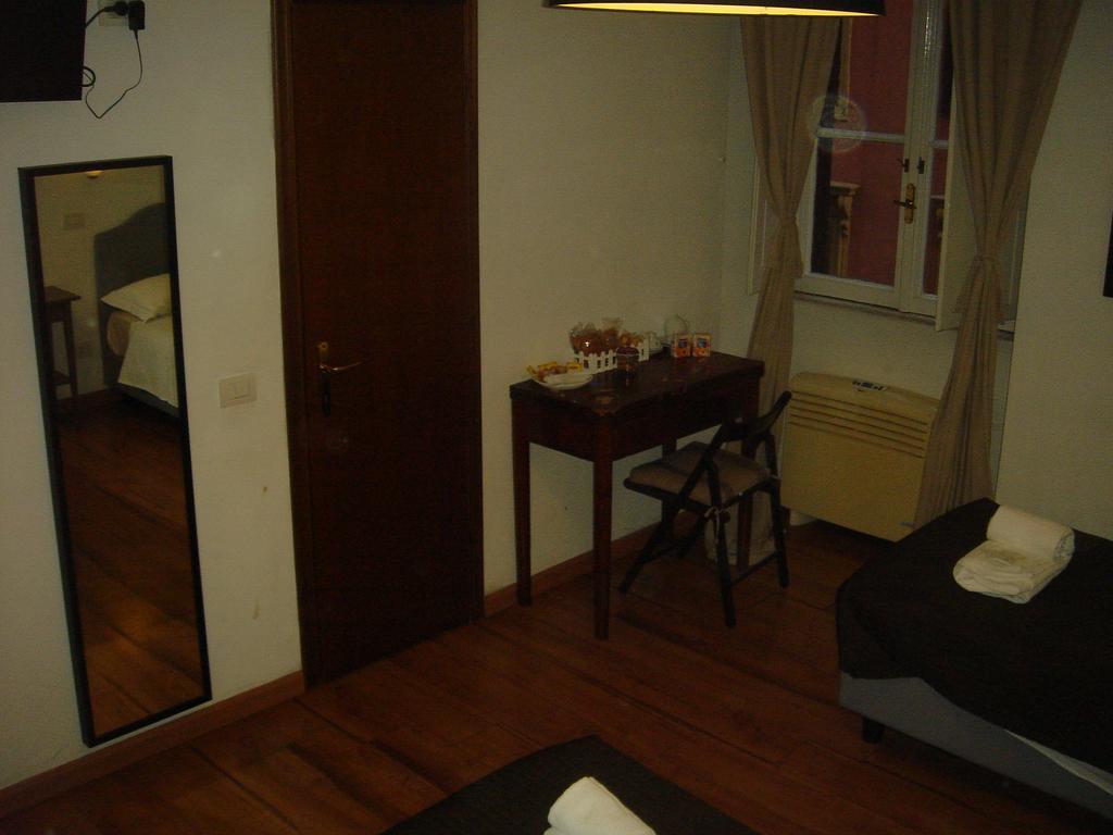 Bed & Breakfast Flavia 84 Rzym Pokój zdjęcie